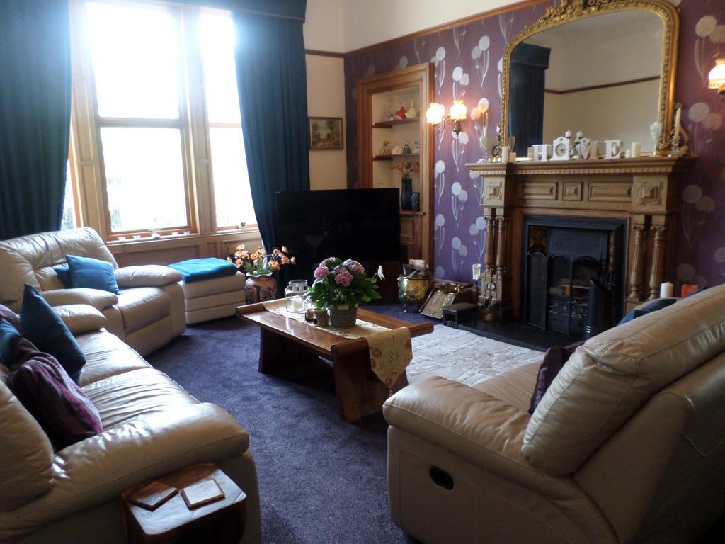 Bed and Breakfast Camfield House Турсо Экстерьер фото